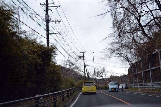 BMW 523d Mスポーツ 山道走行