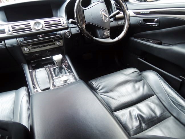 LEXUS LS　Ver.C　運転席まわり