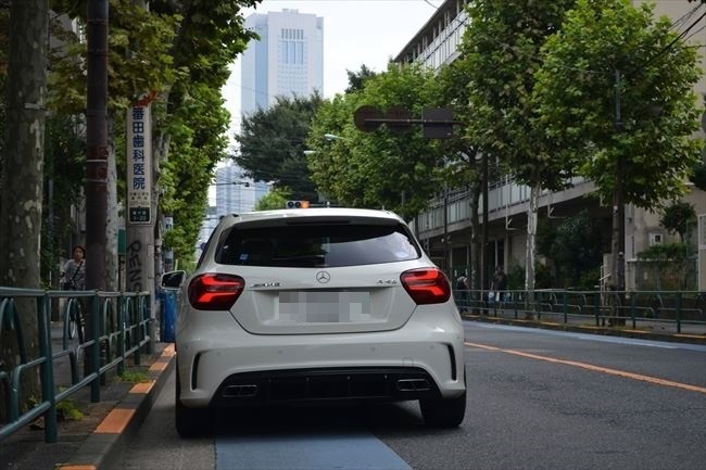 メルセデスAMG A45　リアから